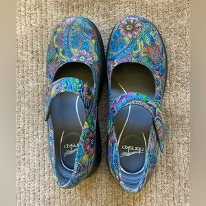 listing-status-banner